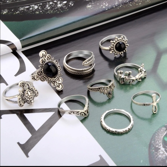 Black Stone Ring Set - Picture 3 of 3